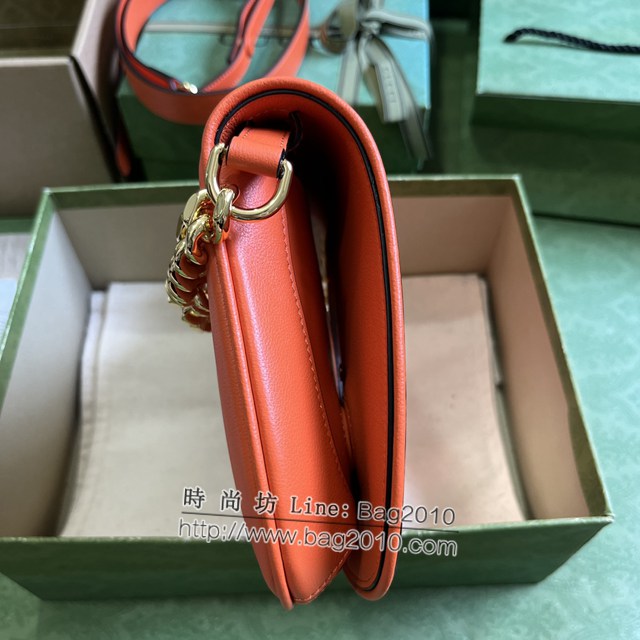 Gucci專櫃古馳最新款Blondie互扣腋下包鏈條女包 jh2307型號 ：699268